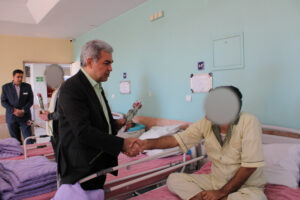 دیدار نوروزی معاون سلامت سازمان سلامت کوثر با جانبازان بستری در بیمارستان میلاد شهریار
